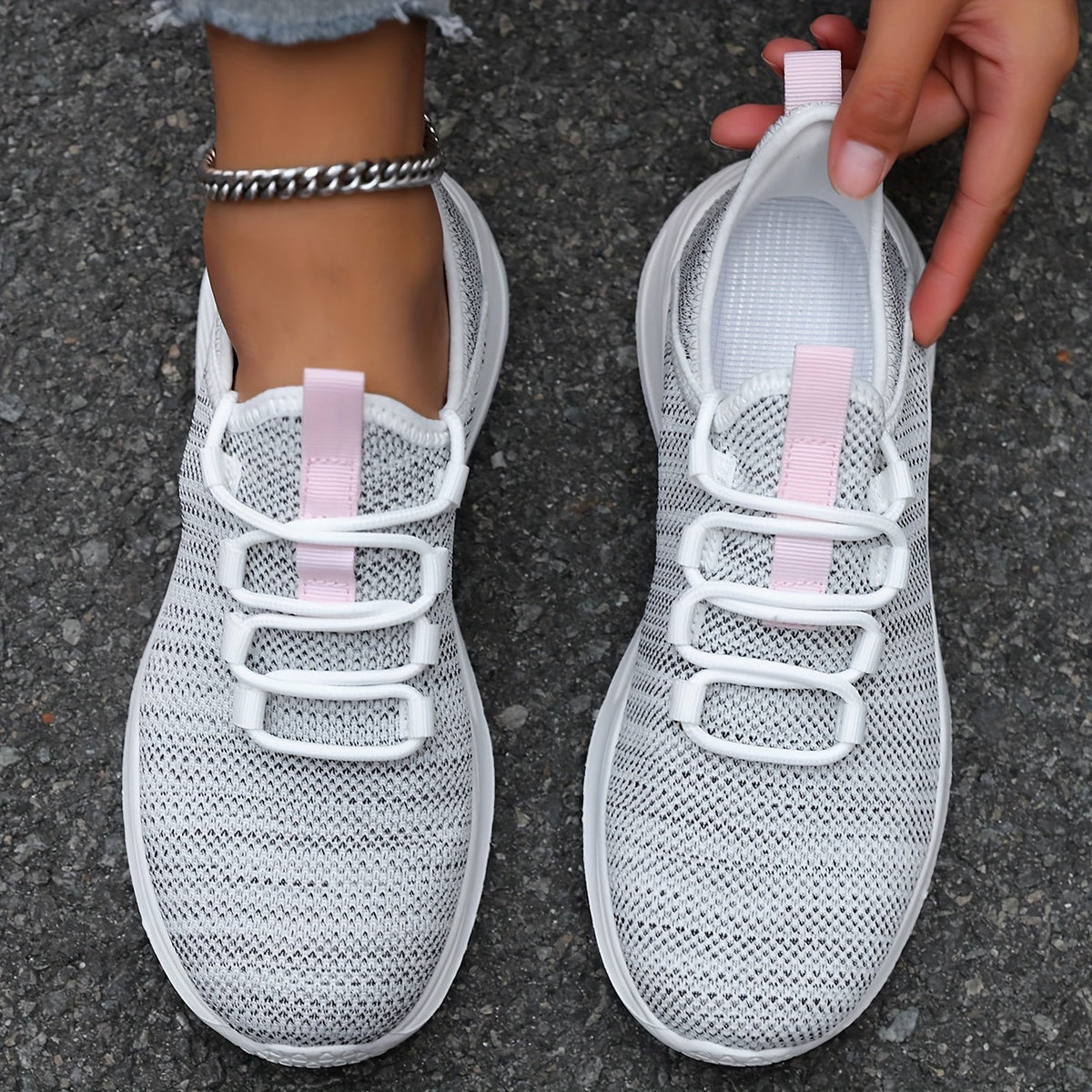 Ultra-lightweight and breathable sneakers